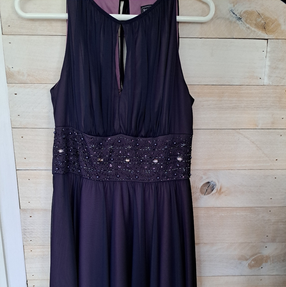 Dress - Picture 2 of 5